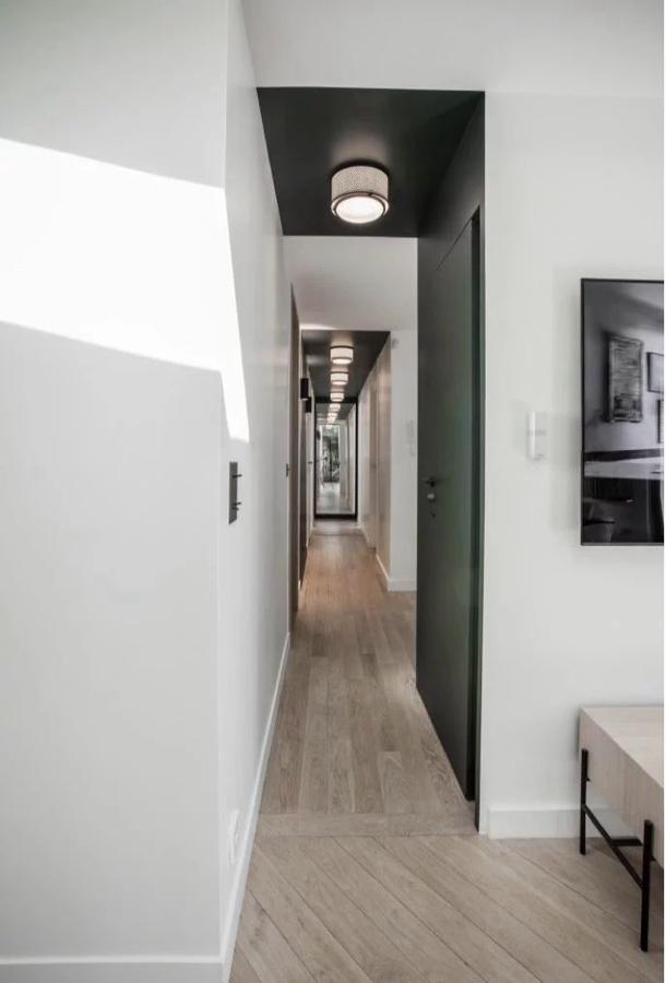 עיצוב מסדרון - גמר דקורטיבי ודלתות פנים | corridor design decorative finish
